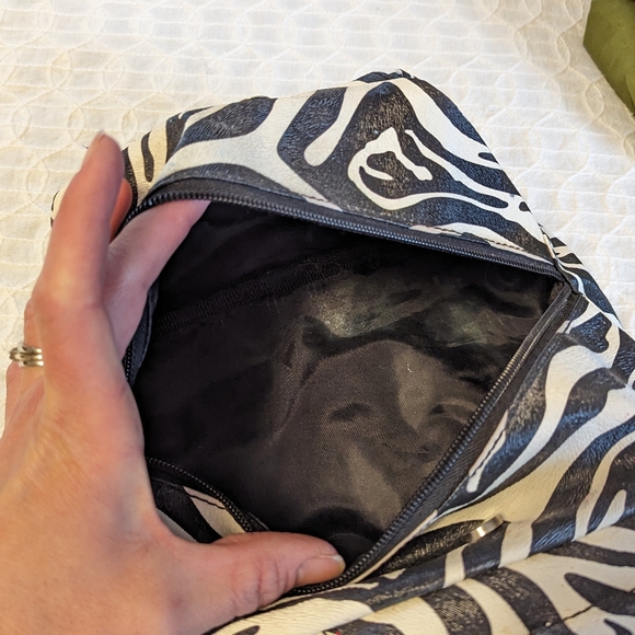 Zebra hand bag - Picture 8 of 9